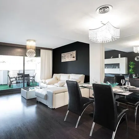 Luxor Apartment Lloret de Mar